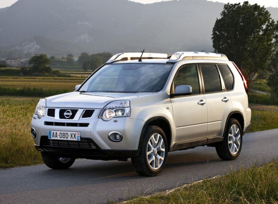  Nissan X-Trail 2010 года  (фото 4 из 7)